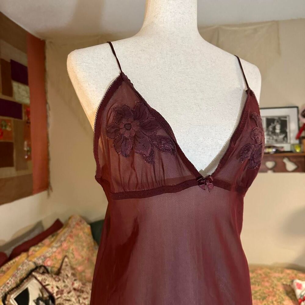 SeductiveWear 90s Burgundy Sheer Lace Floral Embroidered Mini Slip Dress - Picture 2 of 5